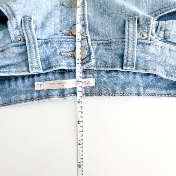 Levi's Women's Jeans Button Front 721 High Rise Ankle Skinny Light Blue Size 30 - Picture 9 of 13